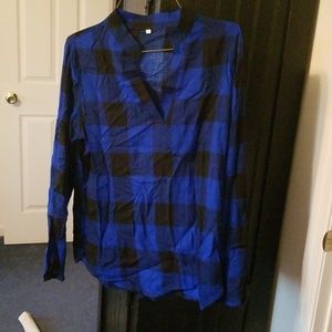 Long sleeved women shirt.